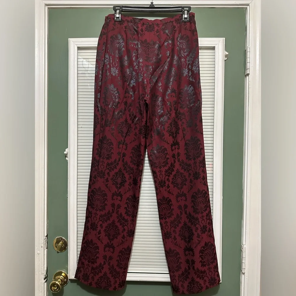 Vintage Reflections by Spiegel Baroque Print Maroon/Black Pantsuit Size 10 - Picture 4 of 13